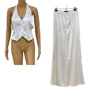 BNWT!! Forever‎ 21 Satin wide leg pants & halter top open back 2 pc set - Sz M